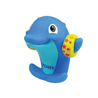 Tomy Waterspout Dolphin would be translated to Swedish as "Tomy vattenstrålande delfin."